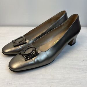 Salvatore Ferragamo Women’s Pumps Metallic/Graphite Size 9AA Italy